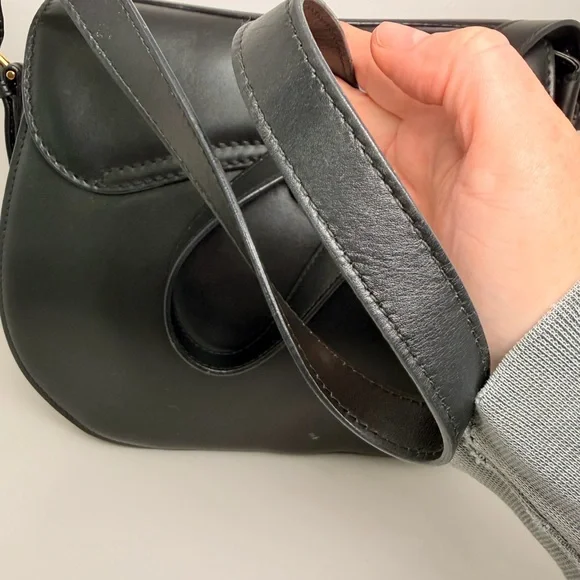 *Rare Vintage GUCCI Black Saddle Bag - Picture 11 of 13